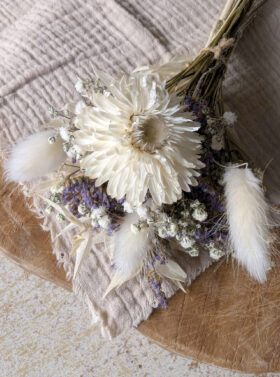 Camélia💜- Petit bouquet de fleurs séchées naturelles pour décoration de table.