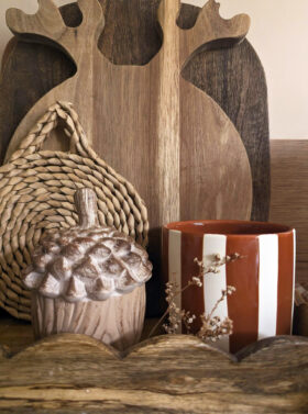 Petit cache-pot décoratif à rayures, coloris blanc et terracotta